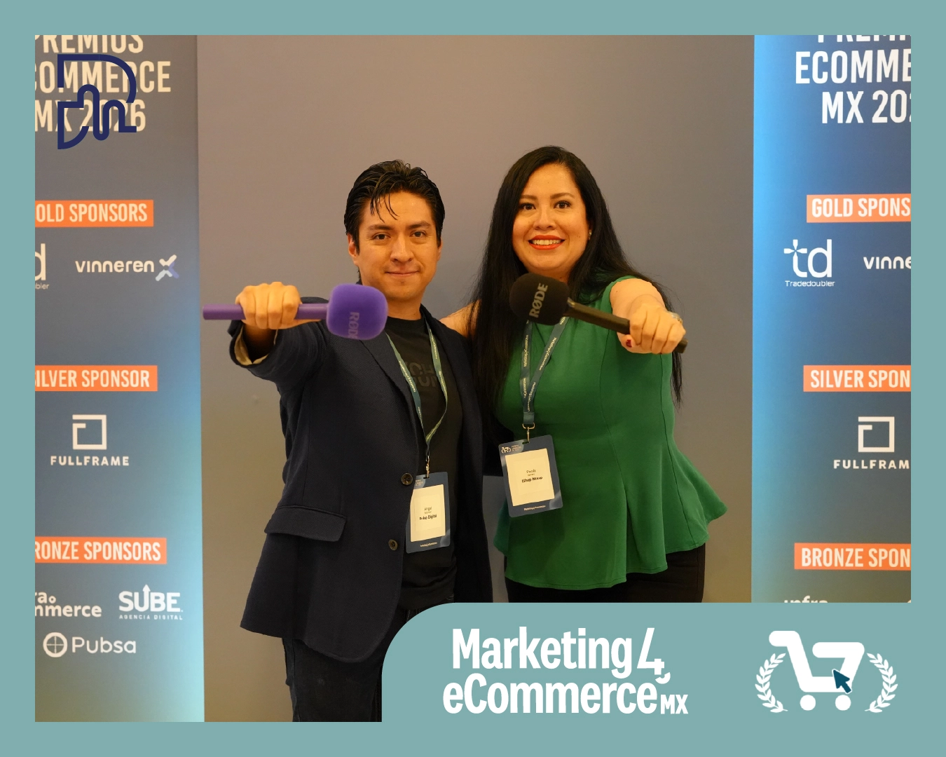 Participantes frente al backdrop de Premios eCommerce 2026